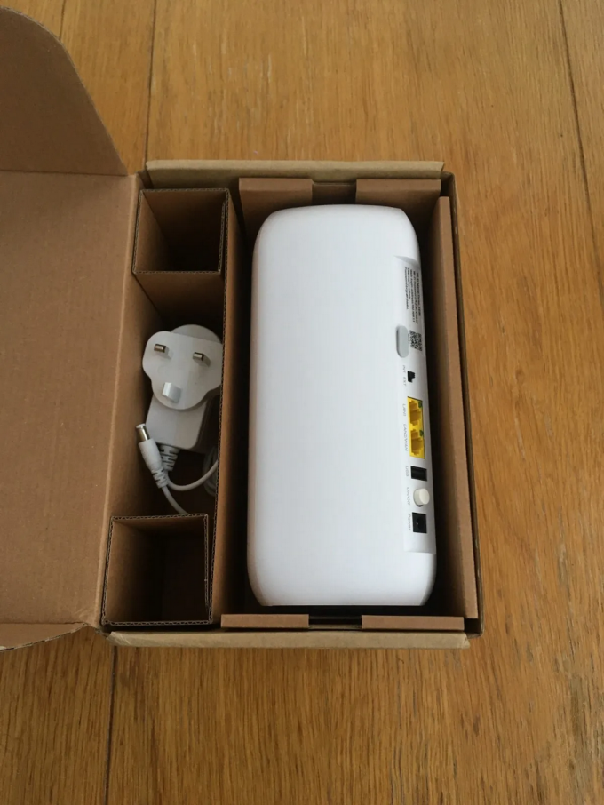 全新ロック解除されたZYXEL NR5103EV2 4.7Gbps WiFi6 4G LTE 5G WiFiルーター 5G NR インドア CPEルーター 2